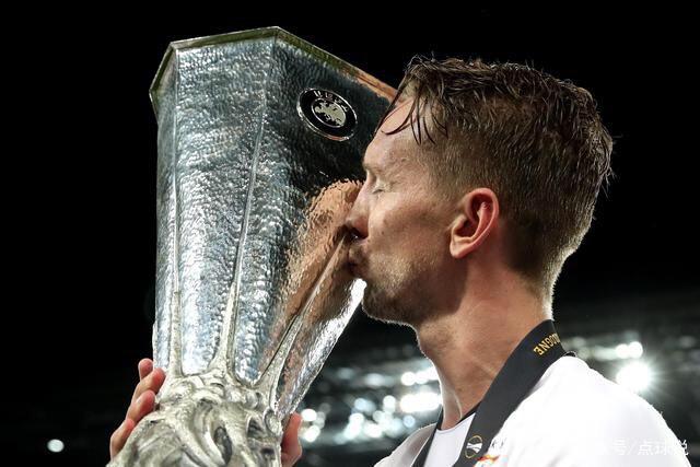 锡安28分鹈鹕力克篮网3连胜 独行侠险胜马刺